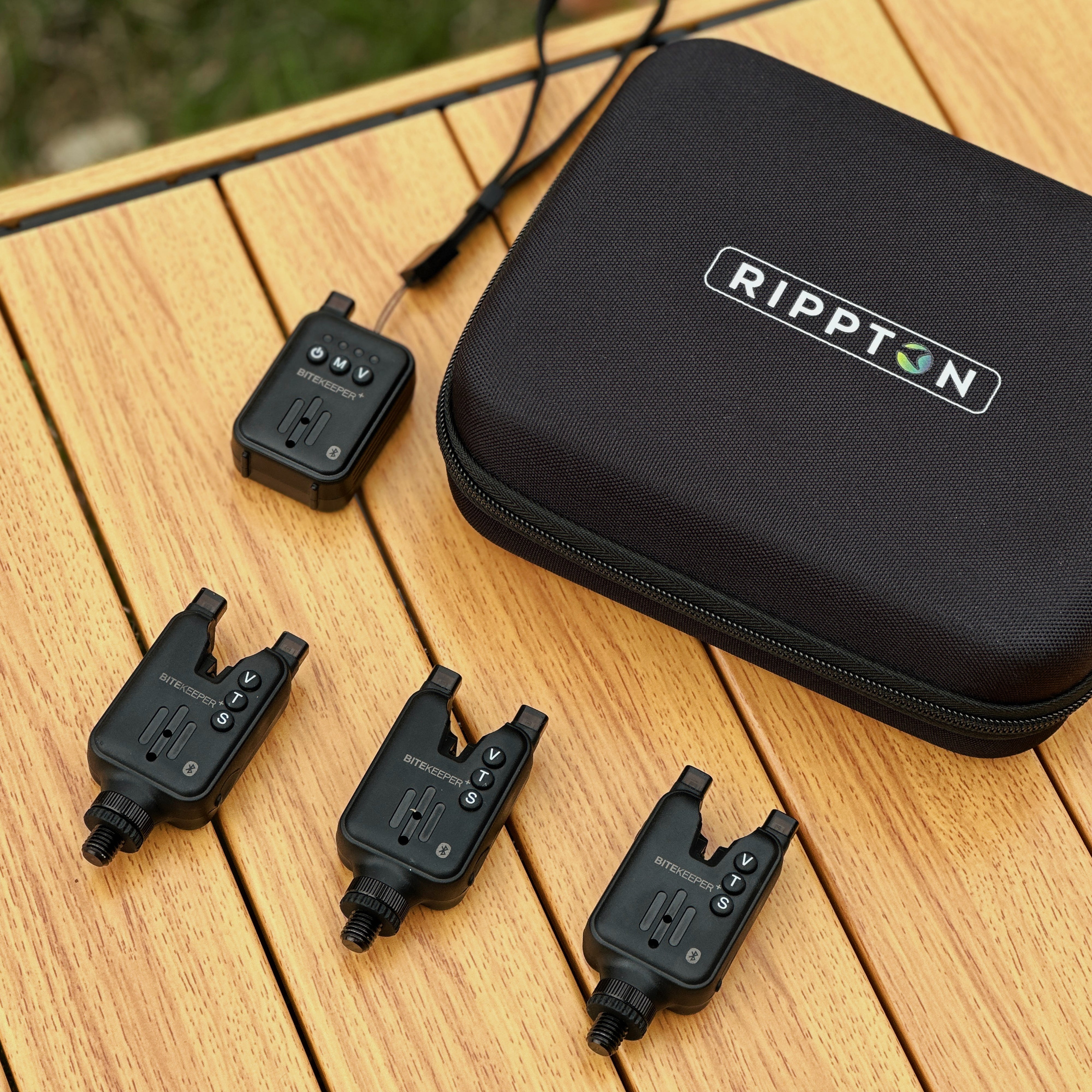 Rippton - Alarmă de mușcătură BiteKeeper Pro + Lanternă frontală StellarLight gratuită